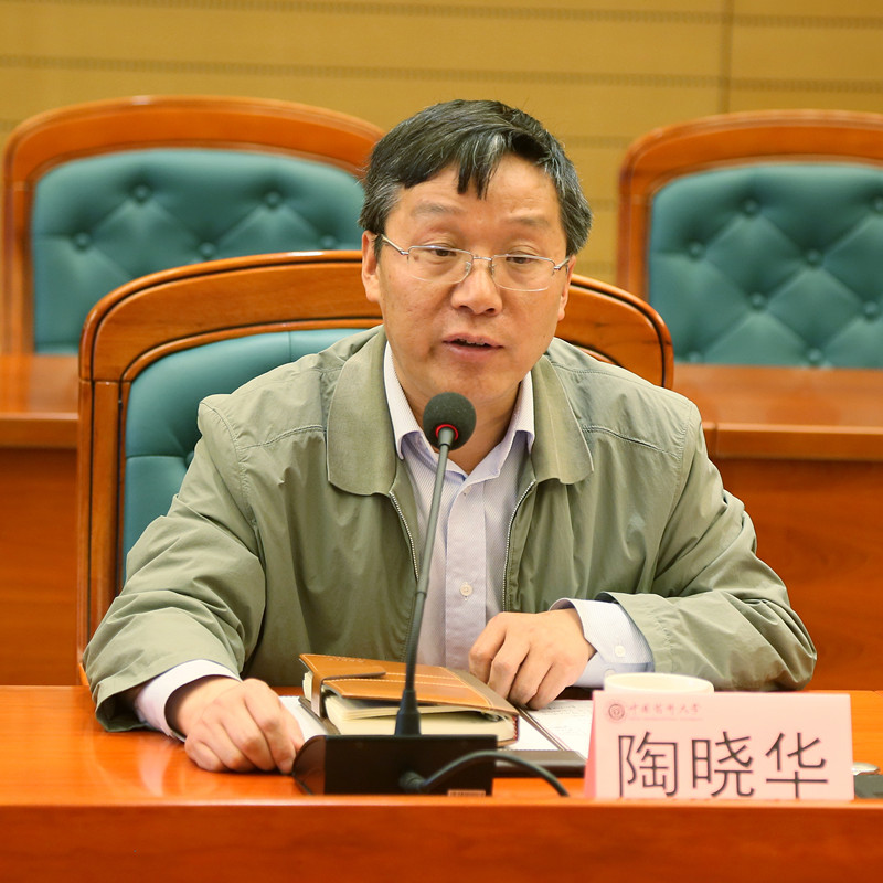 西藏藏医学院陶晓华副院长介绍对口支援工作情况
