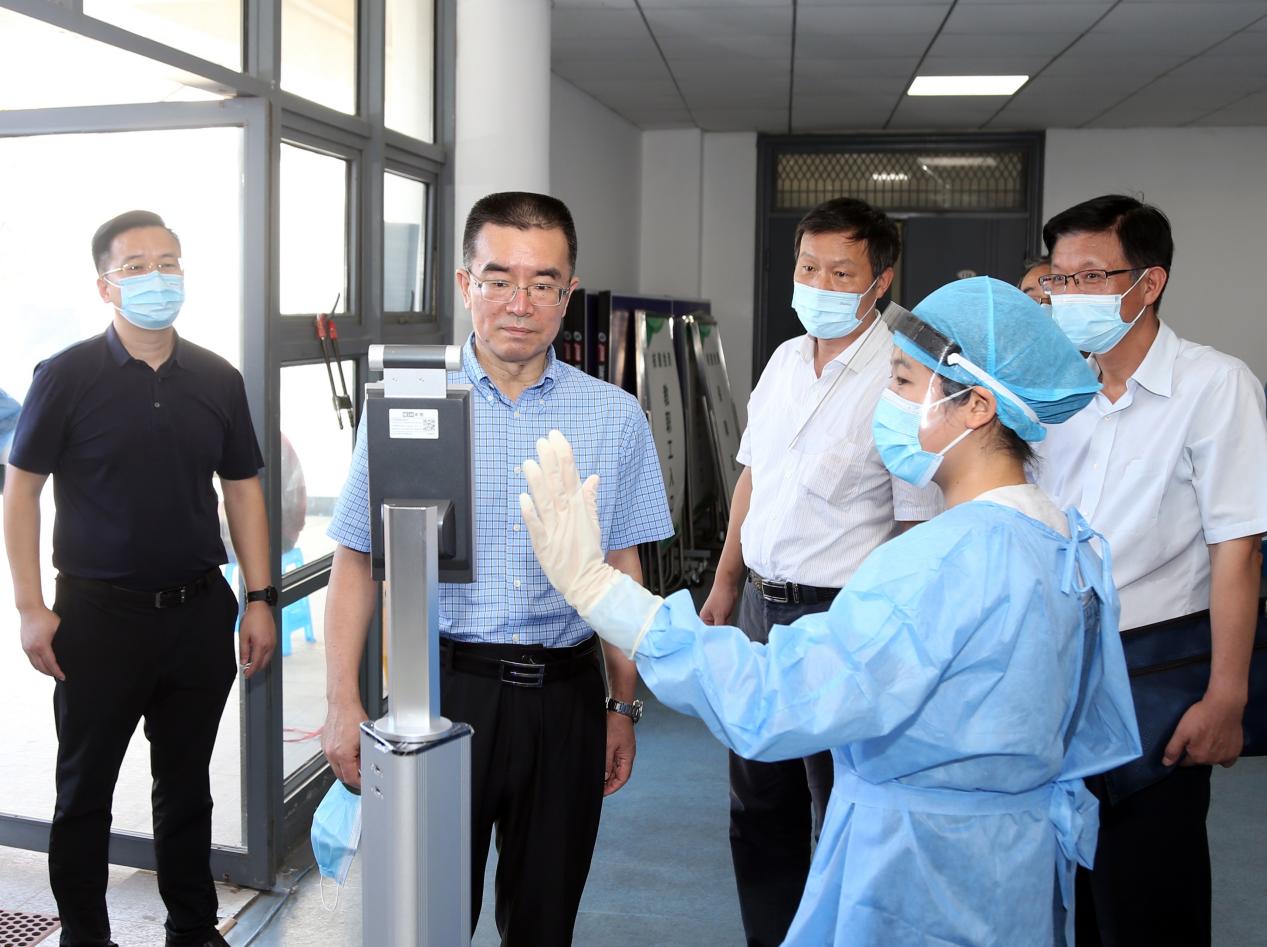 我校密织校园疫情防控“安全网” 秋季学期返校首日秩序井然